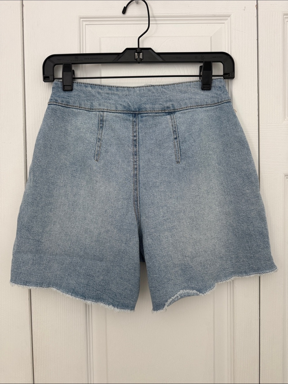Wild fable Light Blue Pleated Denim Shorts Size 0  Vacation Summer Coastal Jean - Picture 4 of 12